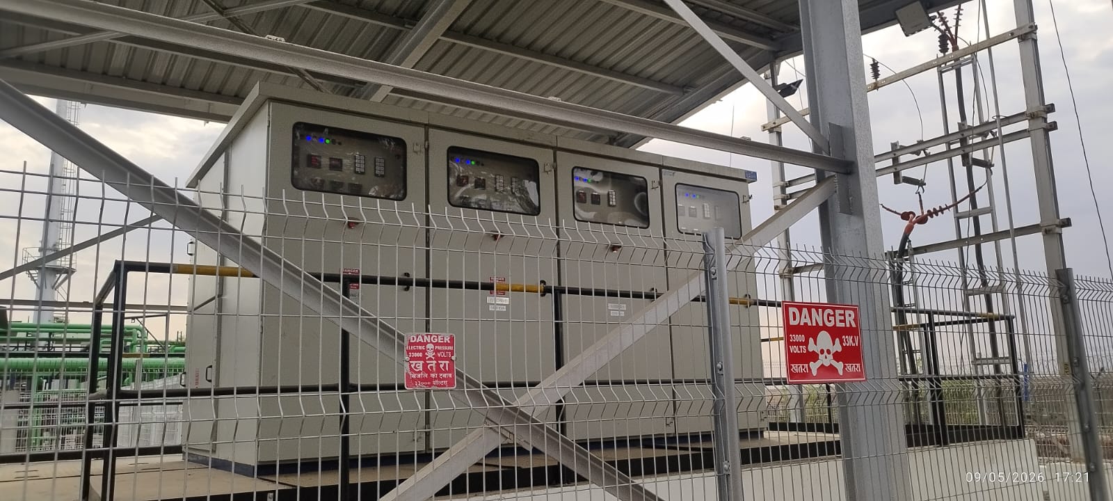 Outdoor 33 kV control & metering panels